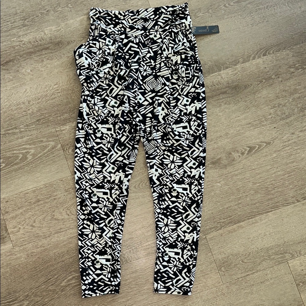 Black and White Geometric Print Pants
